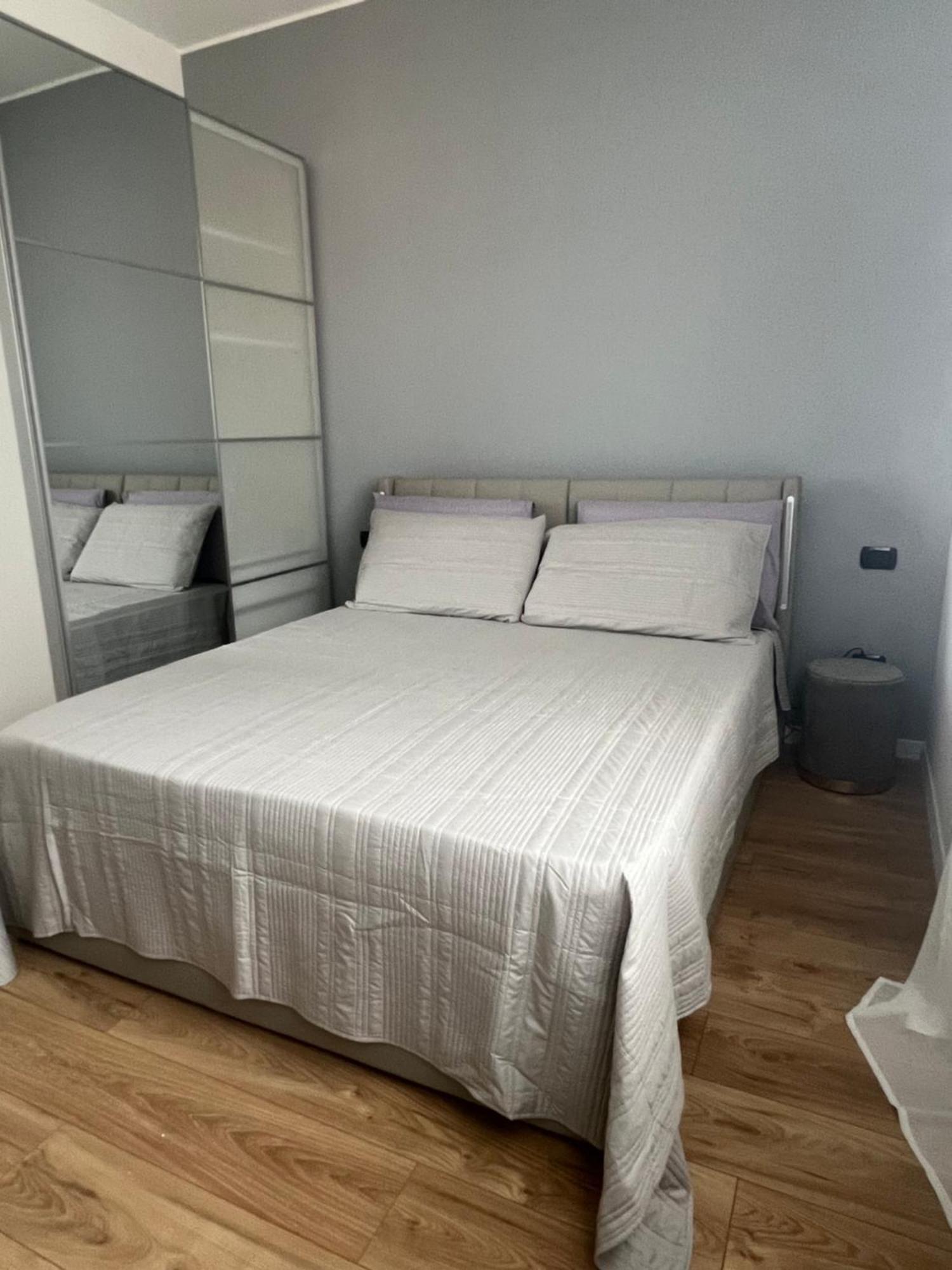 Monolocale Ovidio Aparthotel Milan Luaran gambar